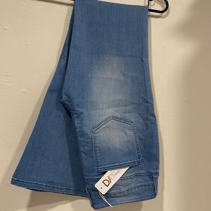 Celebrity Pink 11/30